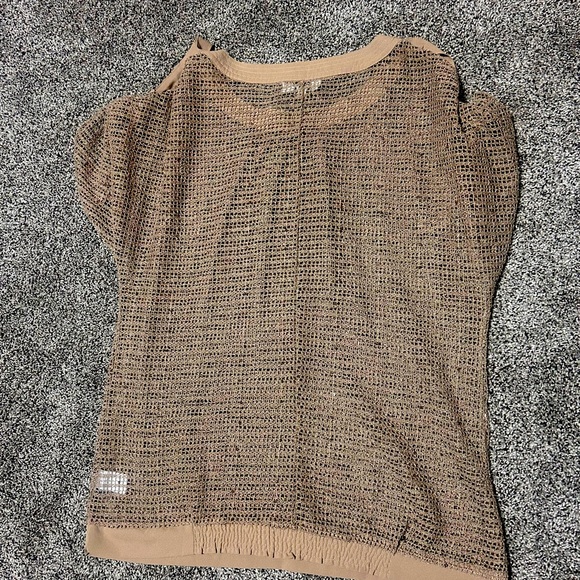 Mesh top - Picture 3 of 5